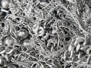 silver and white gold chain jewelry